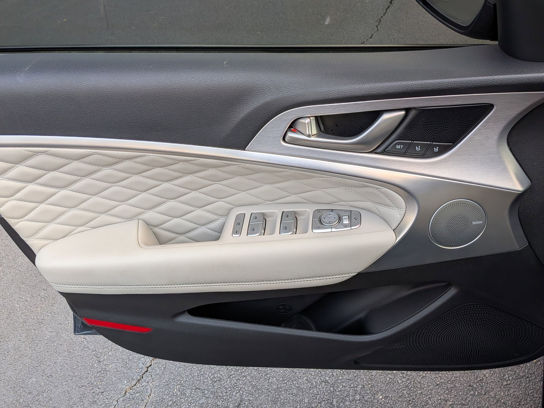 Used 2021 Genesis G70 2.0T w/ Prestige Package image 14