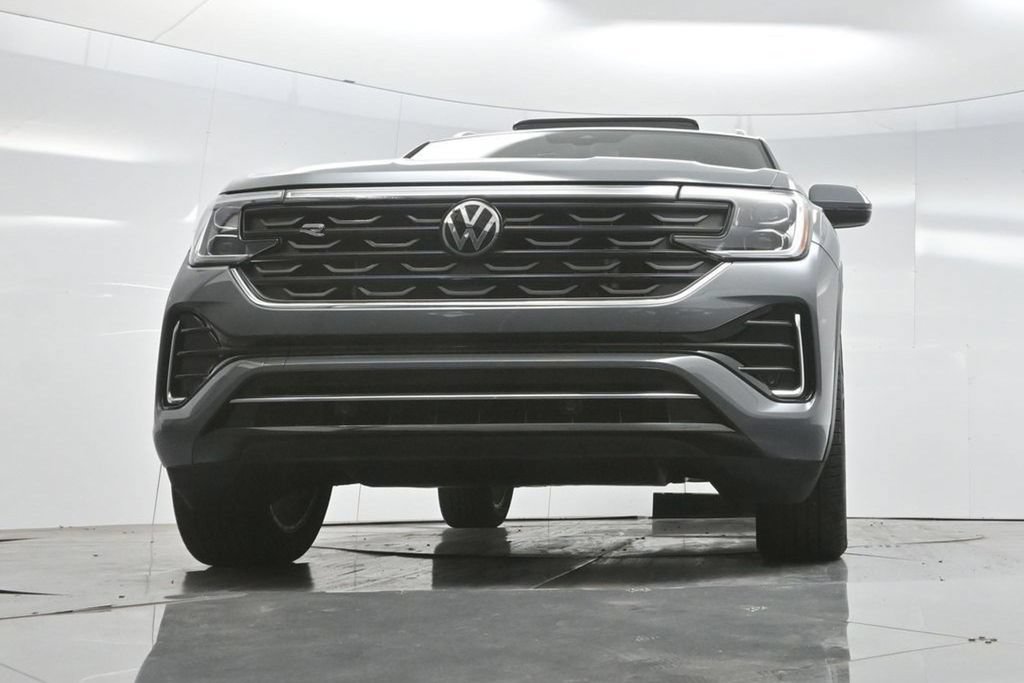 Used 2024 Volkswagen Atlas Cross Sport SEL R-Line AWD/4WD image 67