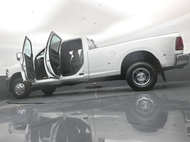 New 2026 RAM 3500 Tradesman AWD/4WD image 53