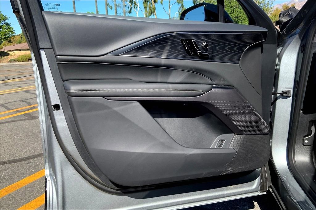 New 2026 Cadillac Lyriq Sport image 11