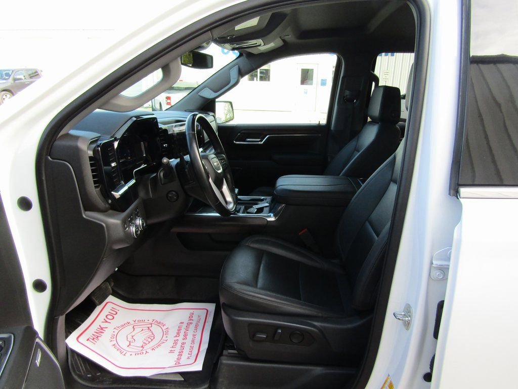 Used 2023 GMC Sierra 1500 SLT image 28