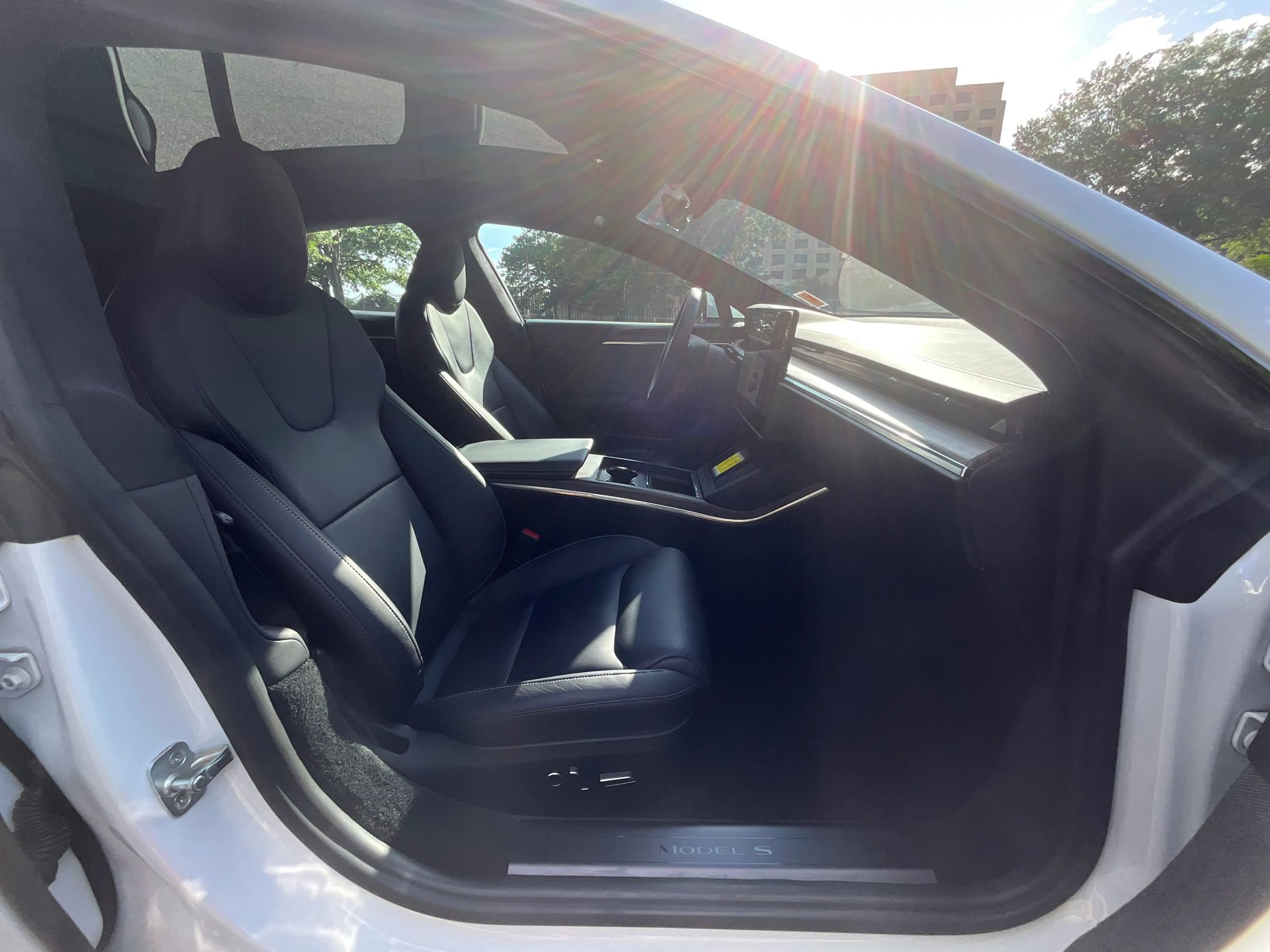 Used 2021 Tesla Model S Plaid AWD/4WD image 16