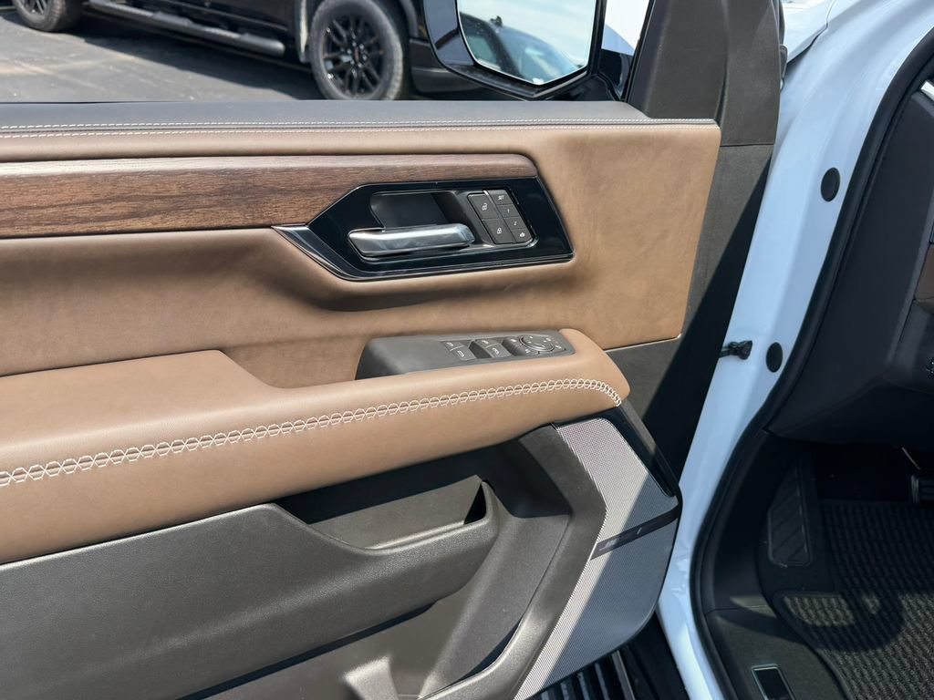 New 2026 GMC Yukon XL Denali Ultimate AWD/4WD image 30