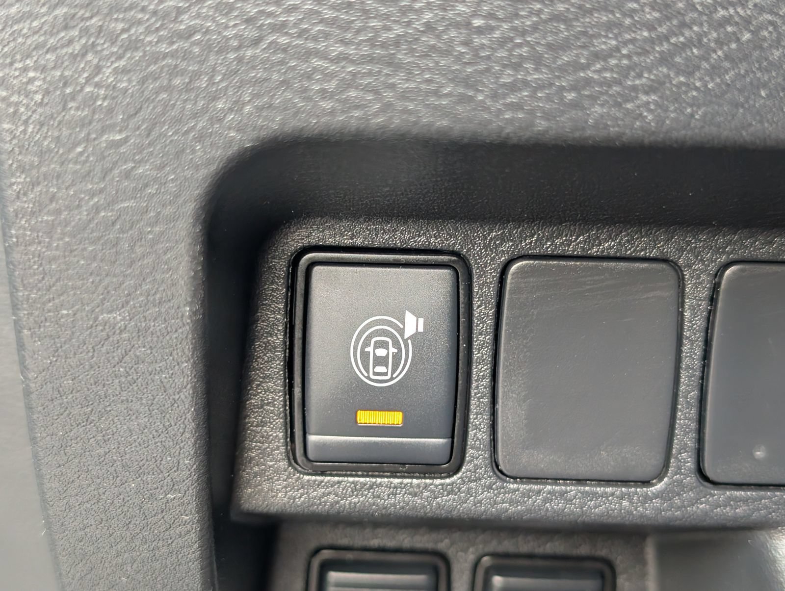 Used 2024 Nissan Frontier S w/ Technology Package AWD/4WD image 8