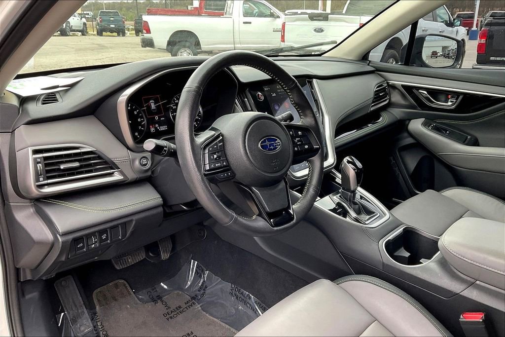 Used 2025 Subaru Outback Onyx Edition XT image 13