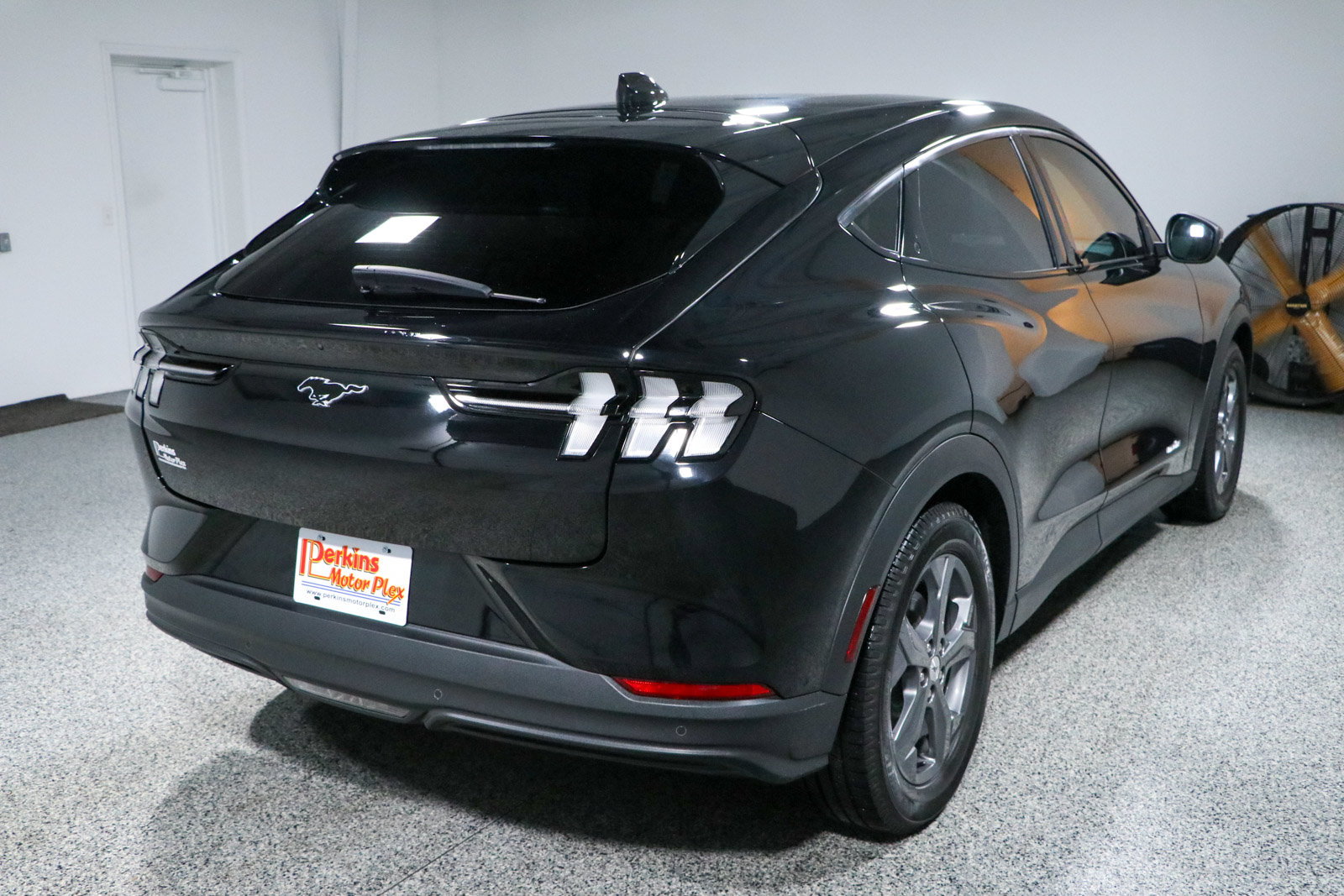 Used 2022 Ford Mustang Mach-E Select RWD image 7