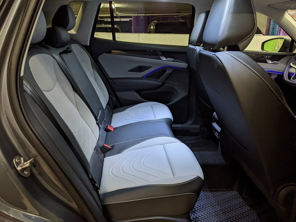 New 2025 Volkswagen Tiguan SE image 25