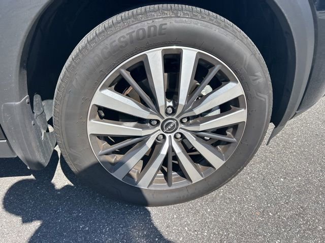 Used 2022 Nissan Pathfinder Platinum w/ Cargo Package image 20