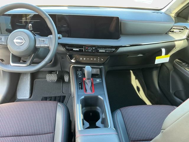 New 2026 Nissan Kicks SR w/ Cold Weather Package AWD/4WD image 12