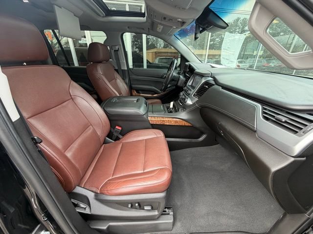 Used 2019 Chevrolet Suburban Premier w/ Premier Plus Edition AWD/4WD image 11
