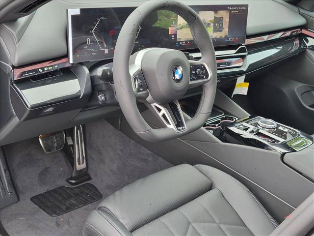 New 2027 BMW 540i xDrive w/ Executive Package AWD/4WD image 3