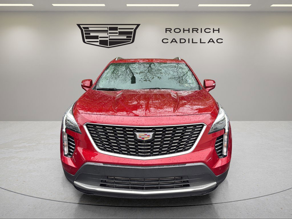 Certified 2022 Cadillac XT4 Premium Luxury w/ Enhanced Visibility Package AWD/4WD image 2