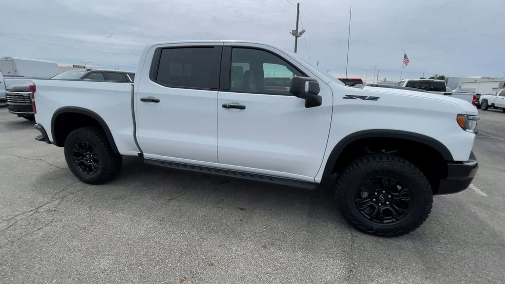 New 2026 Chevrolet Silverado 1500 ZR2 w/ Dark Appearance Package AWD/4WD image 3