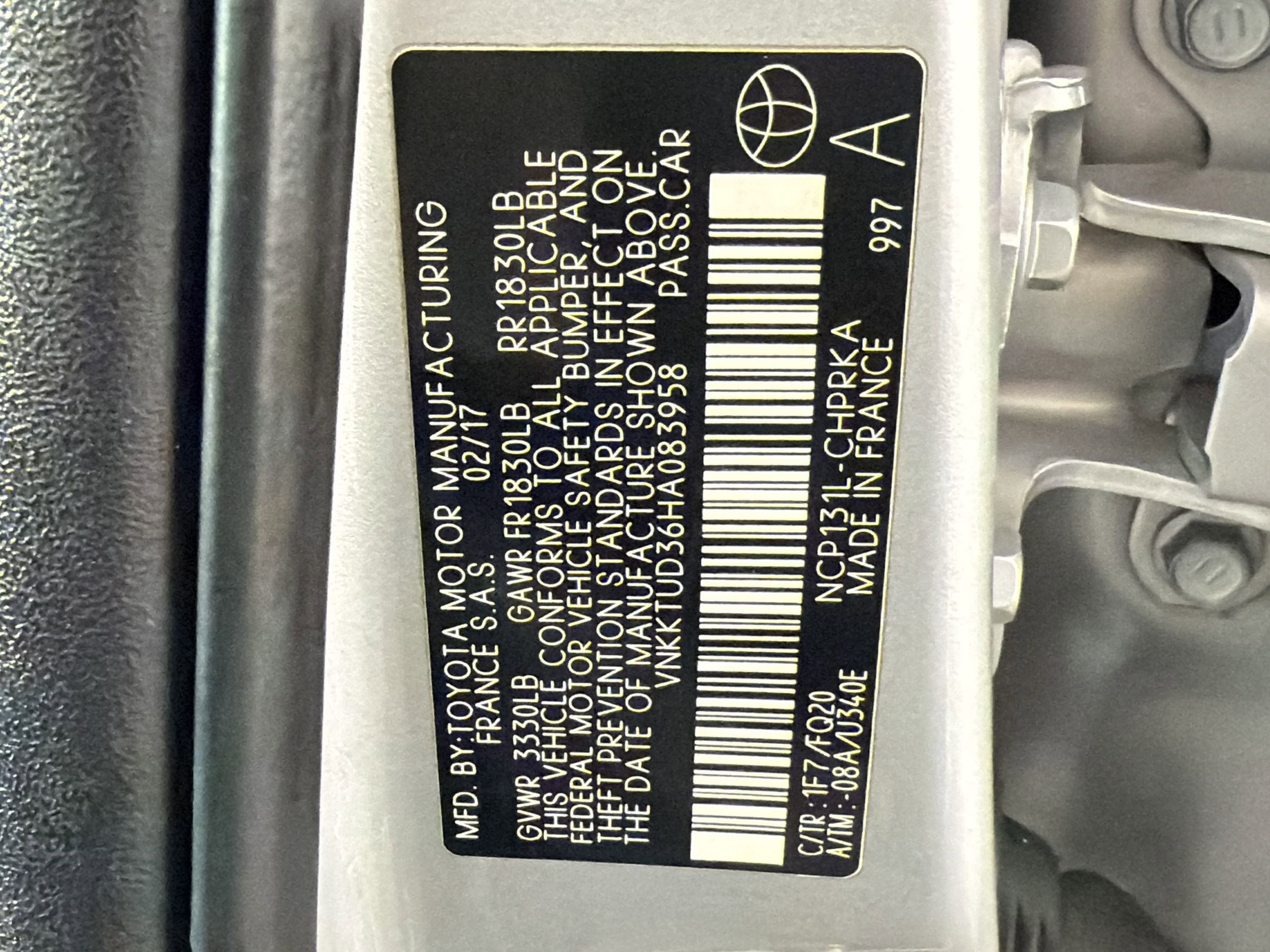 Used 2017 Toyota Yaris L w/ Carpet Mat Package image 20