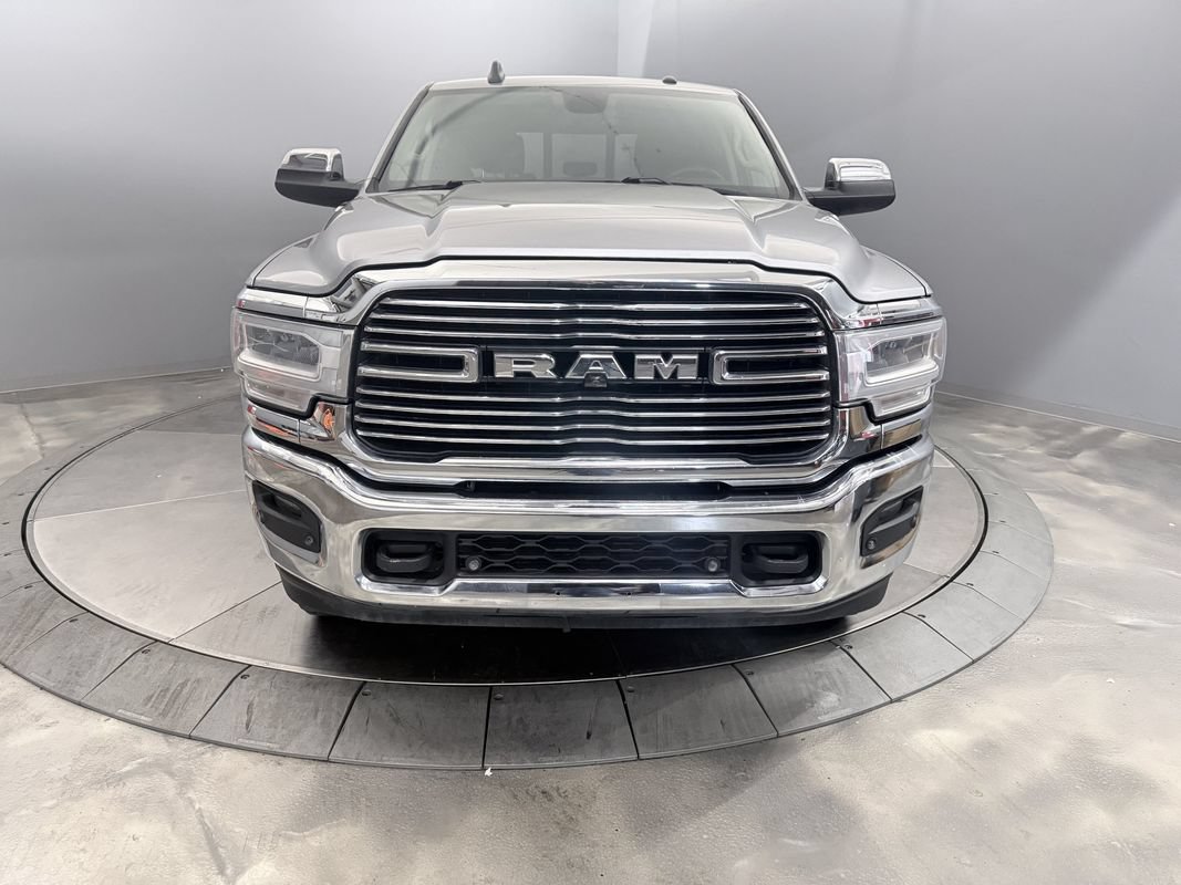 Used 2019 RAM 3500 Laramie AWD/4WD image 2