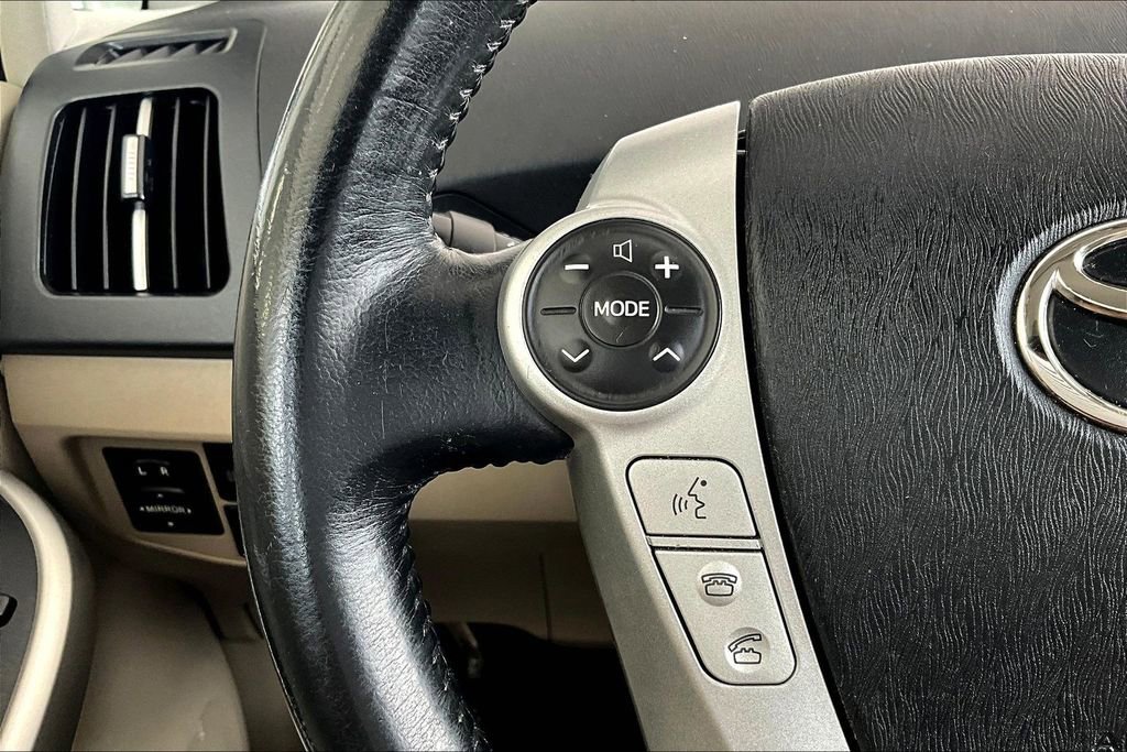 Used 2011 Toyota Prius Five w/ Navigation Pkg image 11