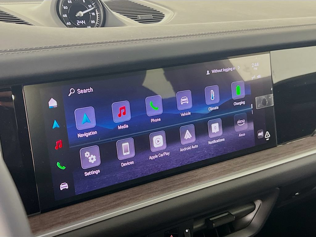New 2026 Porsche Cayenne E-Hybrid Coupe AWD/4WD image 15