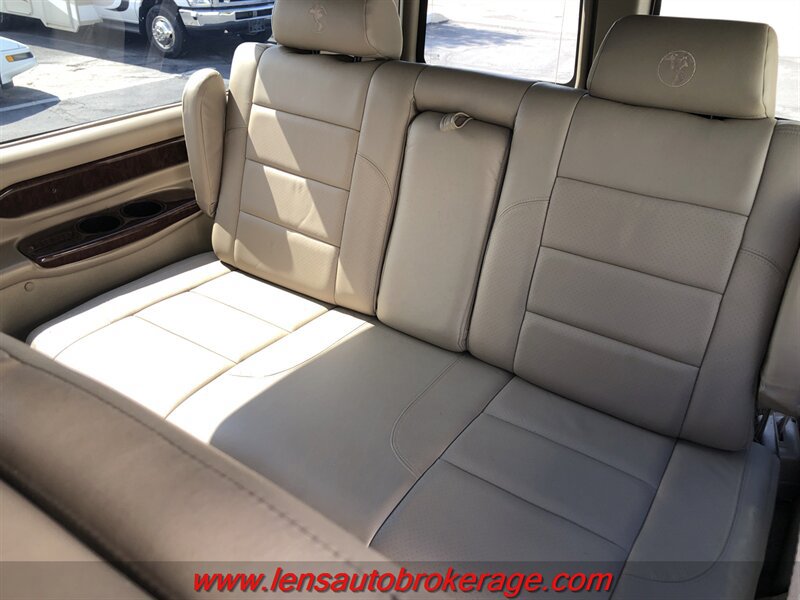 Used 2010 Chevrolet Express 1500 w/ Preferred Equipment Group RWD image 18