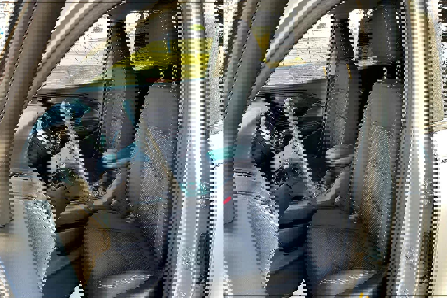 Used 2022 GMC Terrain SLE w/ Driver Convenience Package image 7