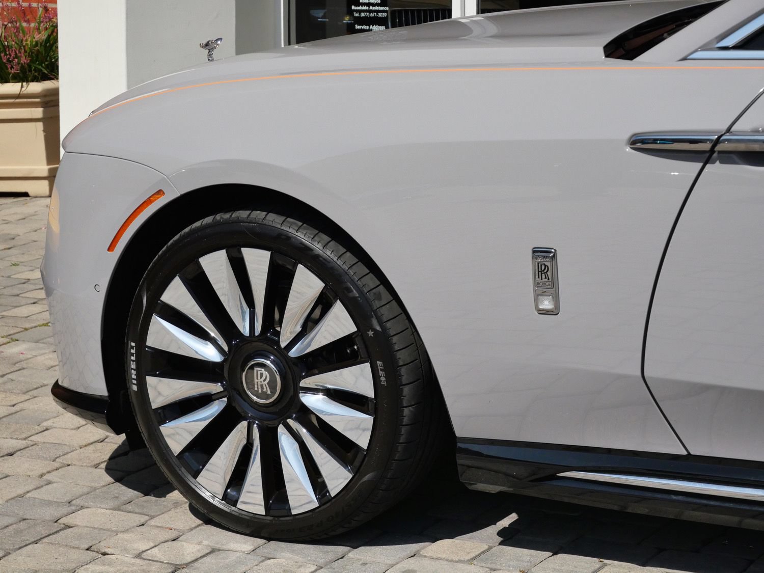 Used 2024 Rolls-Royce Spectre w/ Leather Finishing Pack AWD/4WD image 31