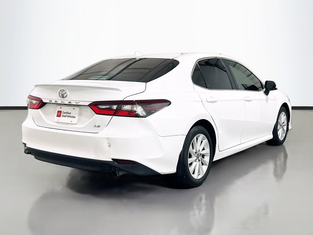 Used 2024 Toyota Camry LE FWD image 4