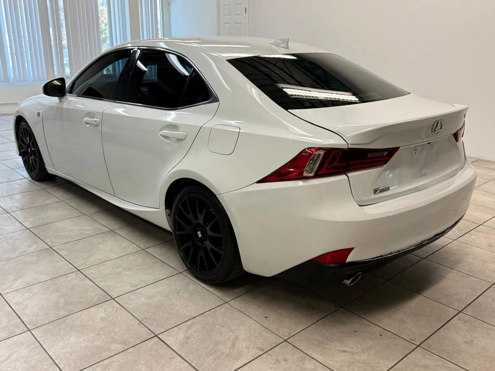 Used 2016 Lexus IS 300 AWD w/ F Sport Package image 8