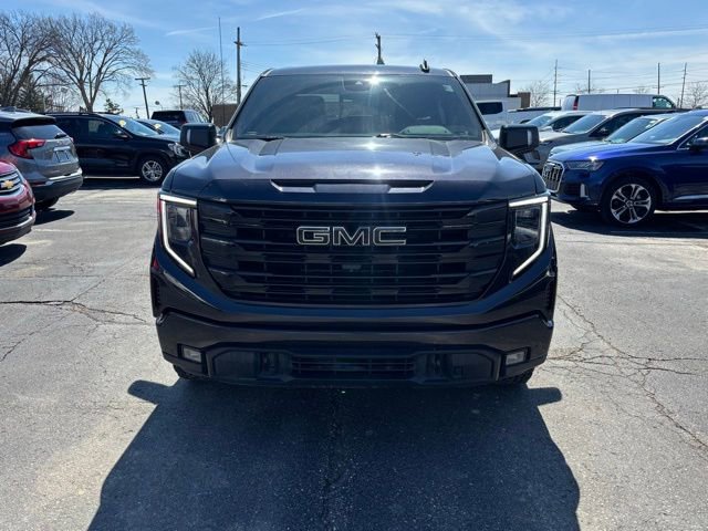 Used 2022 GMC Sierra 1500 Elevation w/ Elevation Premium Package image 2