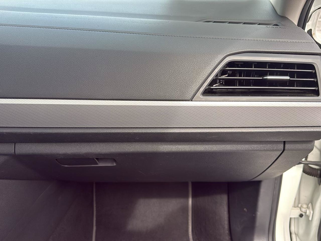 Used 2019 Volkswagen Jetta SE FWD image 15