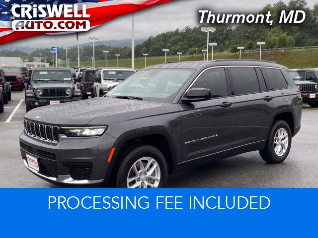 Used 2025 Jeep Grand Cherokee L Laredo AWD/4WD image 1