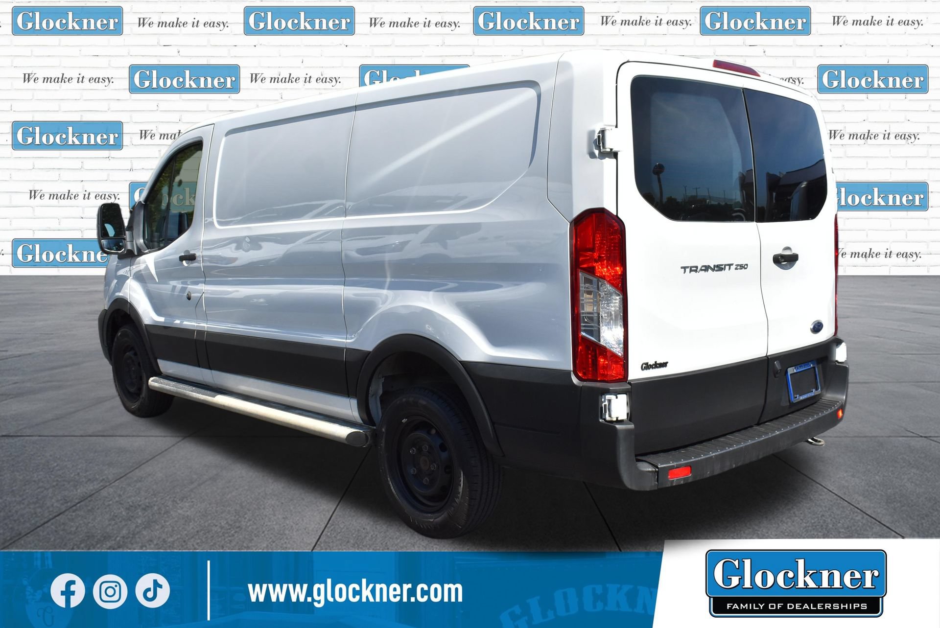Used 2022 Ford Transit 250 Low Roof w/ Exterior Upgrade Package RWD image 8