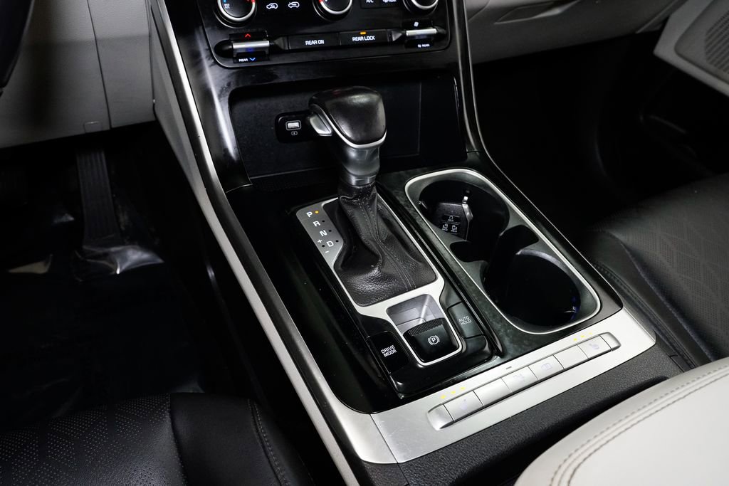 Certified 2022 Kia Carnival LX image 18