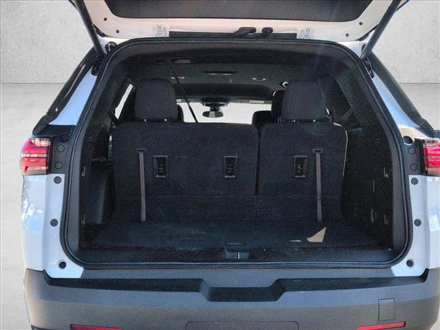 Used 2023 Chevrolet Traverse LT w/ Midnight/Sport Edition AWD/4WD image 11
