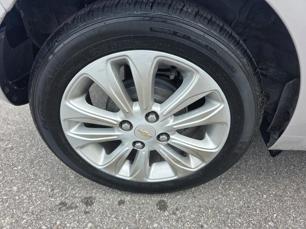 Used 2016 Chevrolet Spark LT image 21