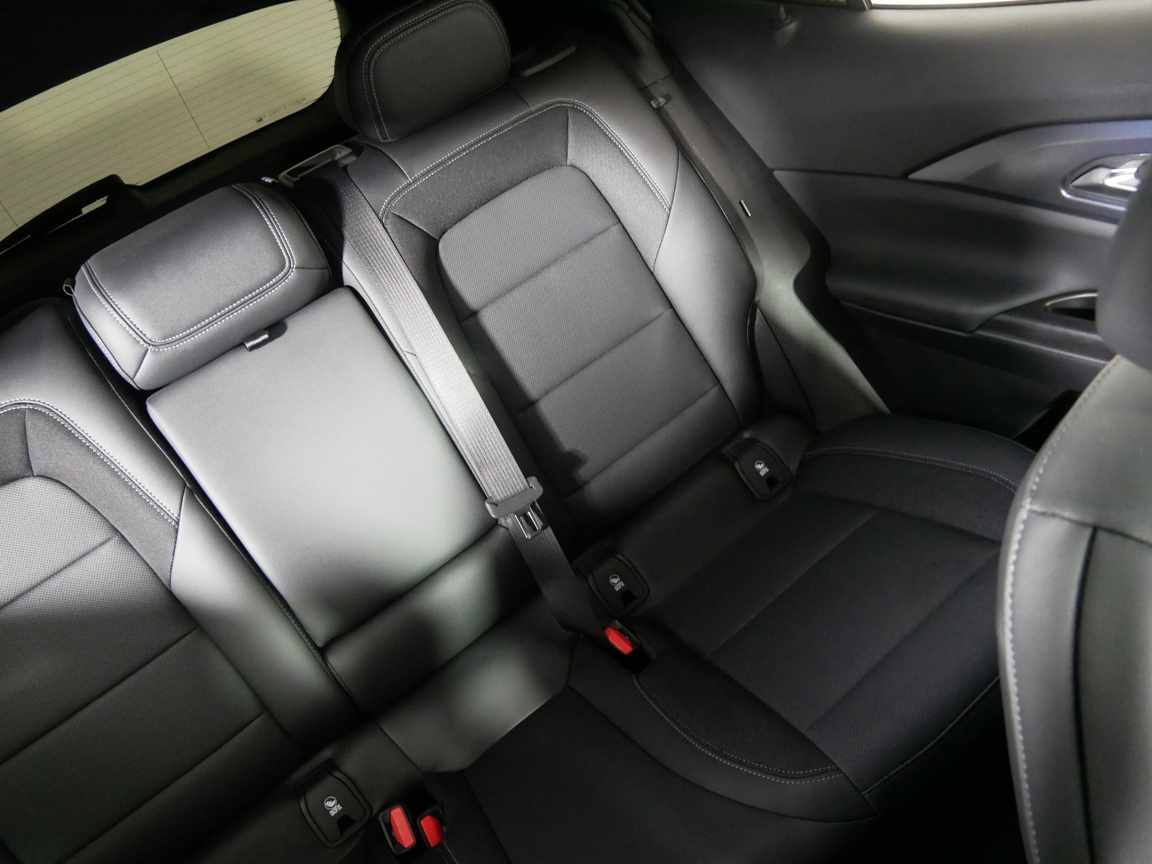 Used 2024 Chevrolet Equinox EV LT AWD/4WD image 14