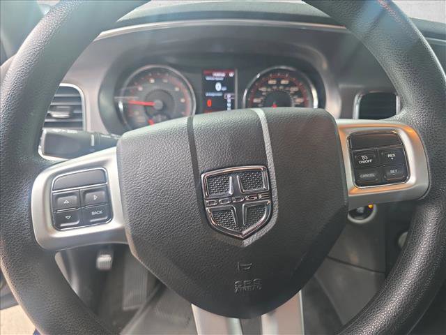 Used 2014 Dodge Charger SE RWD image 11