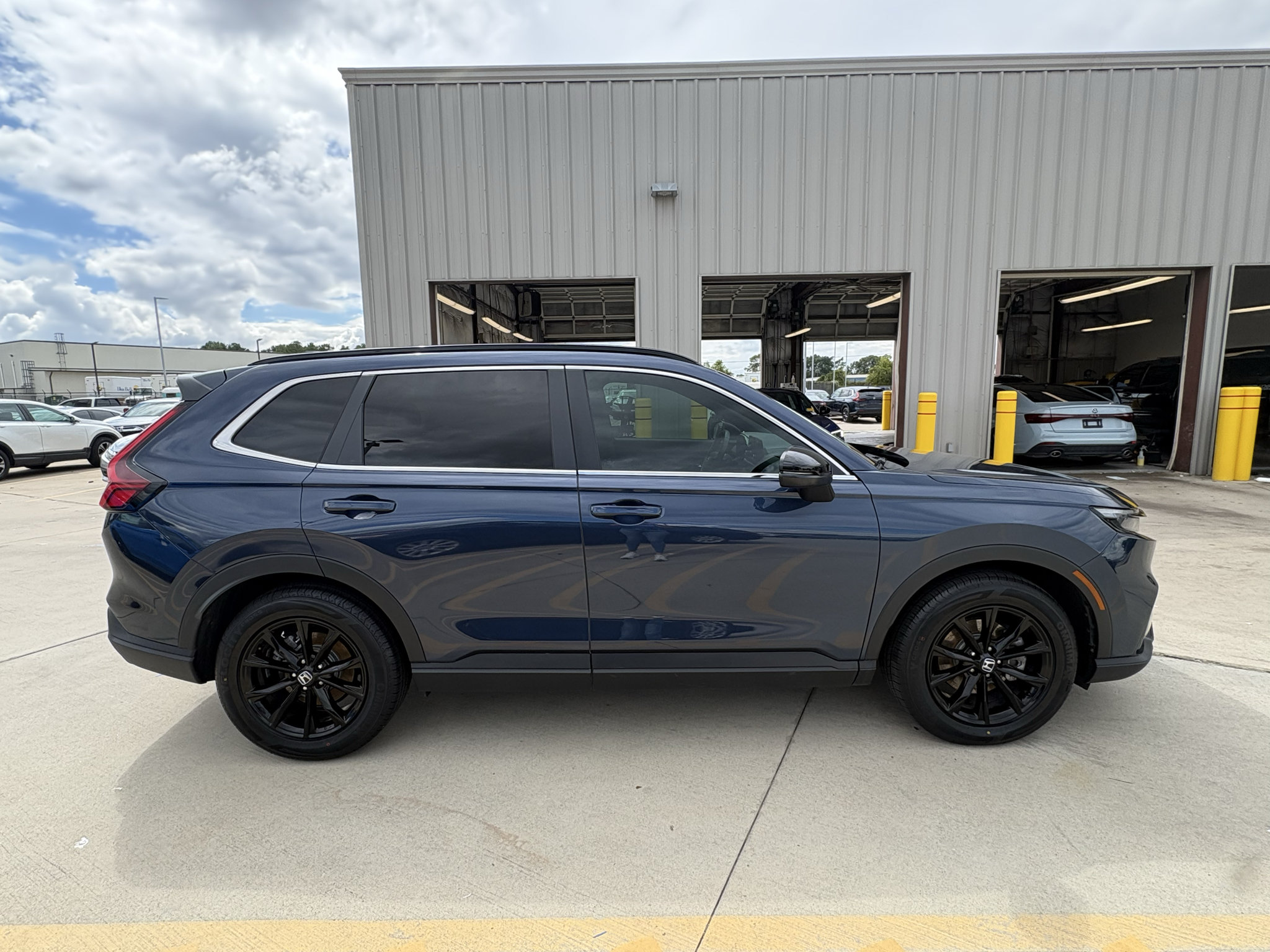 Used 2024 Honda CR-V Sport image 9