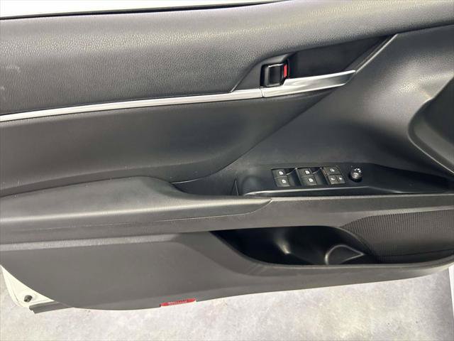 Certified 2020 Toyota Camry SE FWD image 15