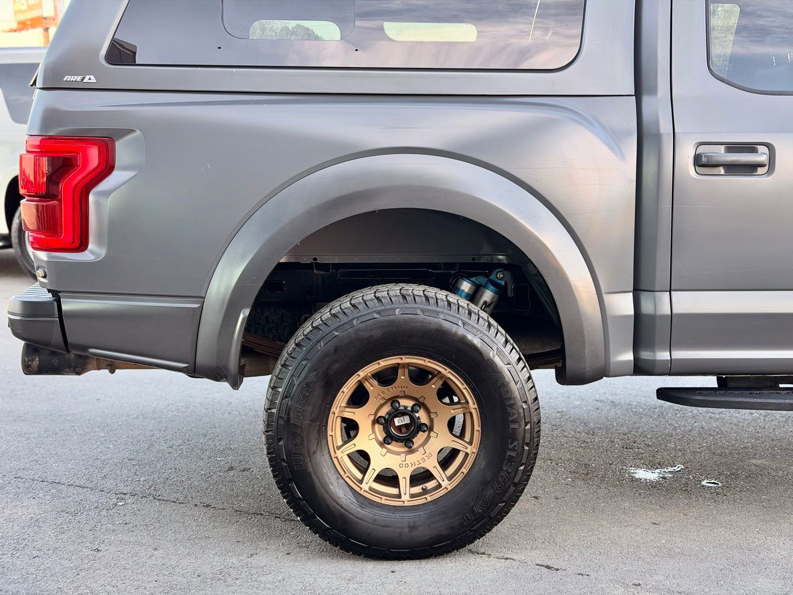 Used 2018 Ford F150 Raptor w/ Equipment Group 802A Luxury image 14