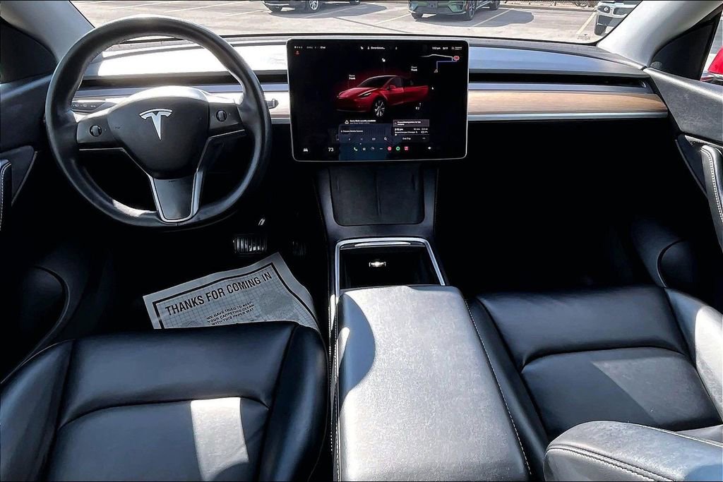 Used 2022 Tesla Model Y Long Range image 14