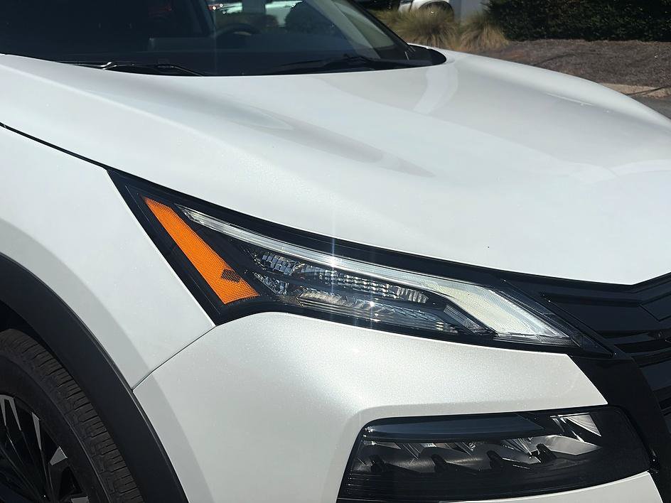 Certified 2026 Nissan Rogue Dark Armor AWD/4WD image 14