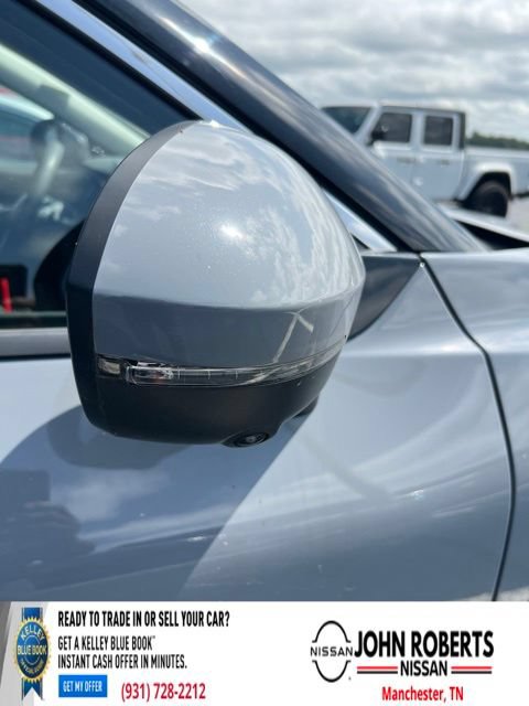 Certified 2025 Nissan Rogue SL FWD image 15