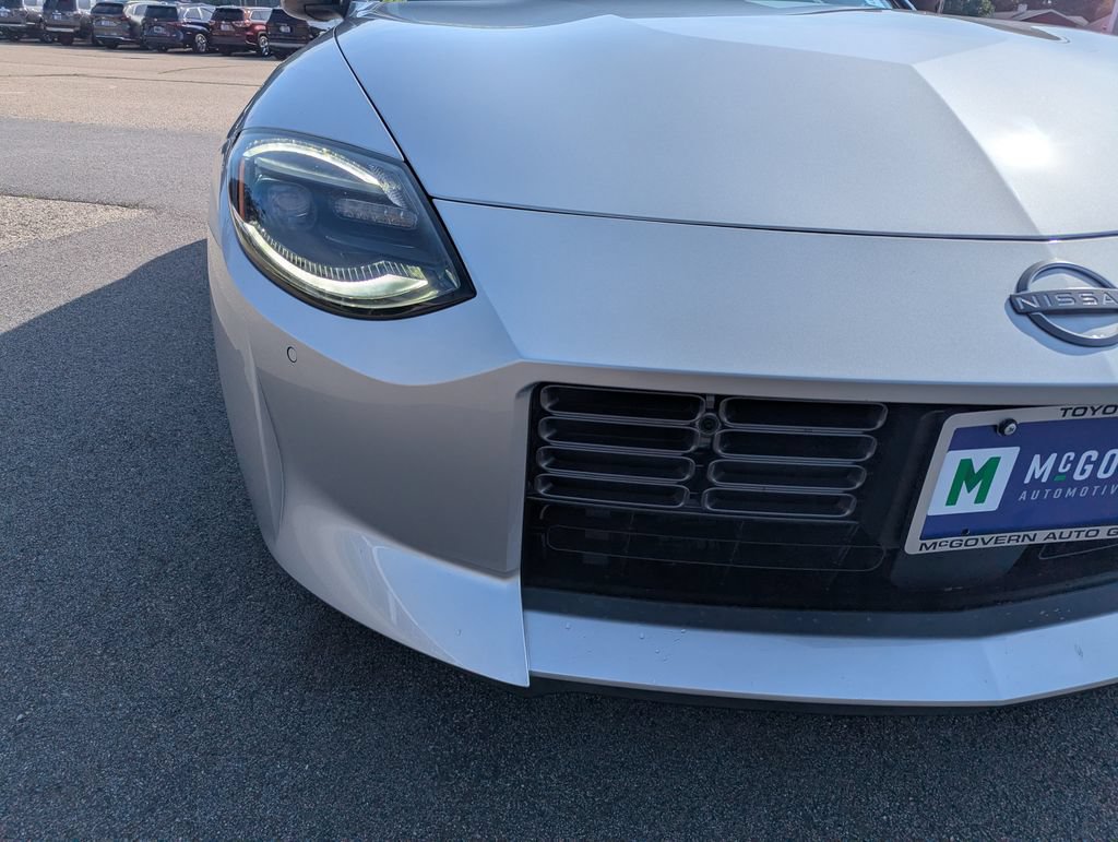Used 2025 Nissan Z Performance w/ Floor Mat Package RWD image 10