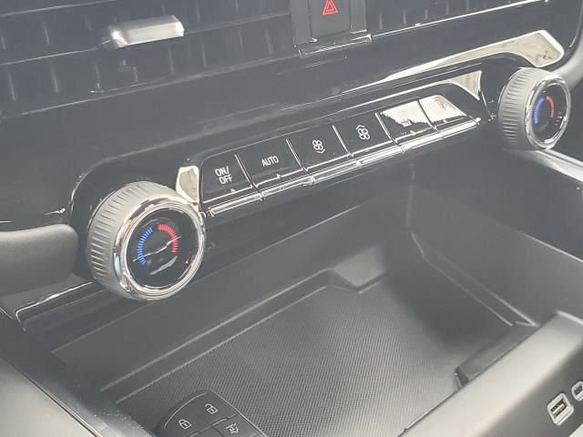 New 2026 Chevrolet Suburban LS image 20