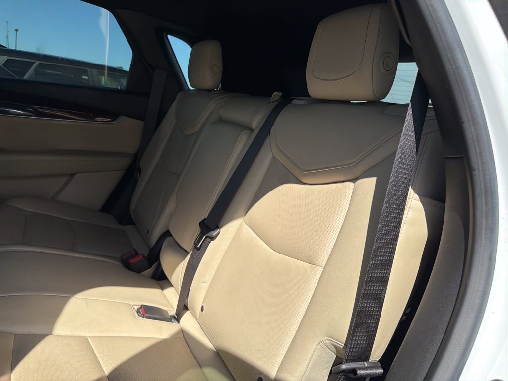 Used 2017 Cadillac XT5 Premium Luxury image 14