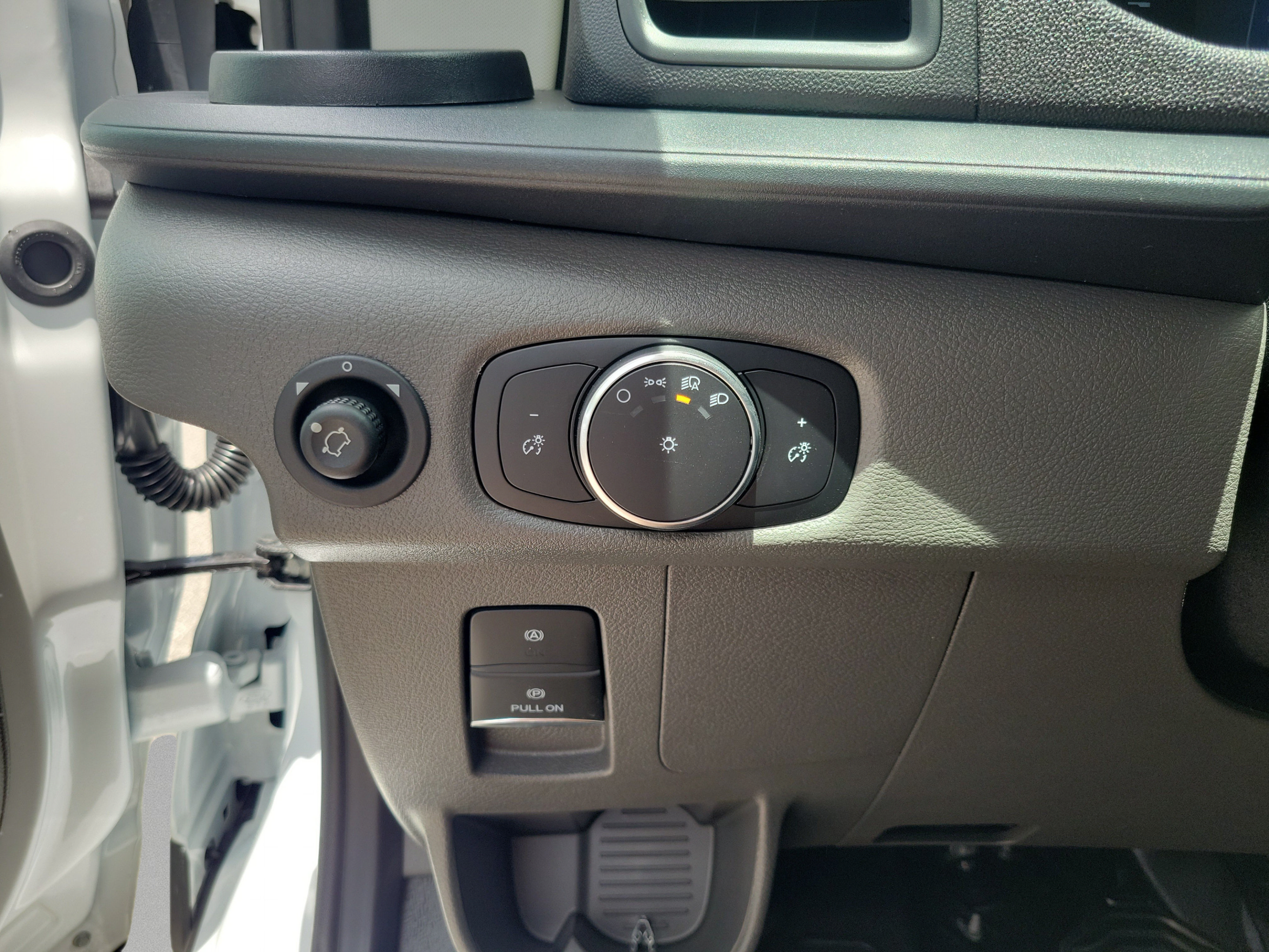 New 2026 Ford Transit 150 Low Roof RWD image 20