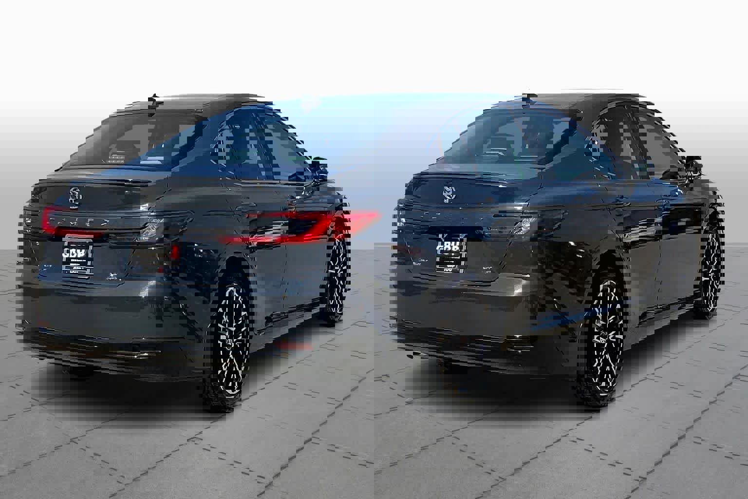 Used 2025 Toyota Camry XLE image 13