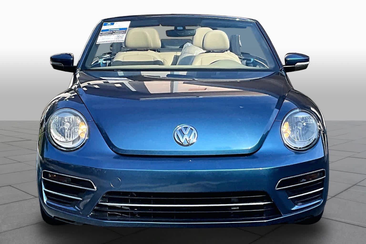 Used 2019 Volkswagen Beetle 2.0T SE FWD image 4
