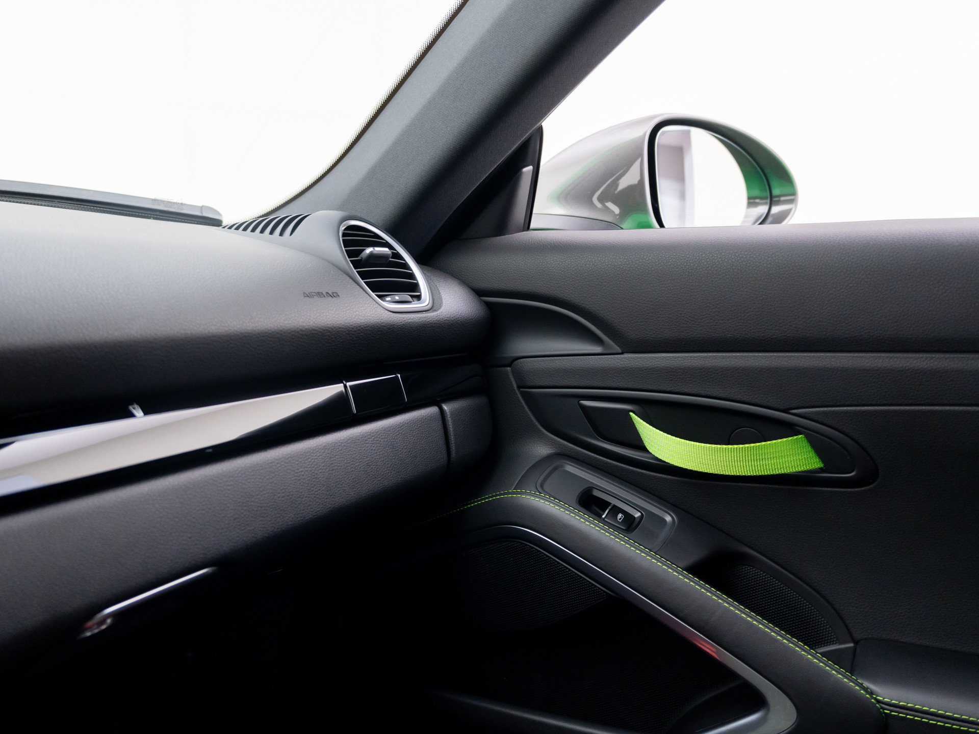 Certified 2021 Porsche 718 Cayman RWD image 25