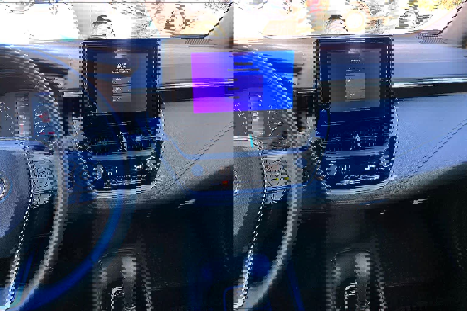 Certified 2023 Toyota Corolla SE image 6