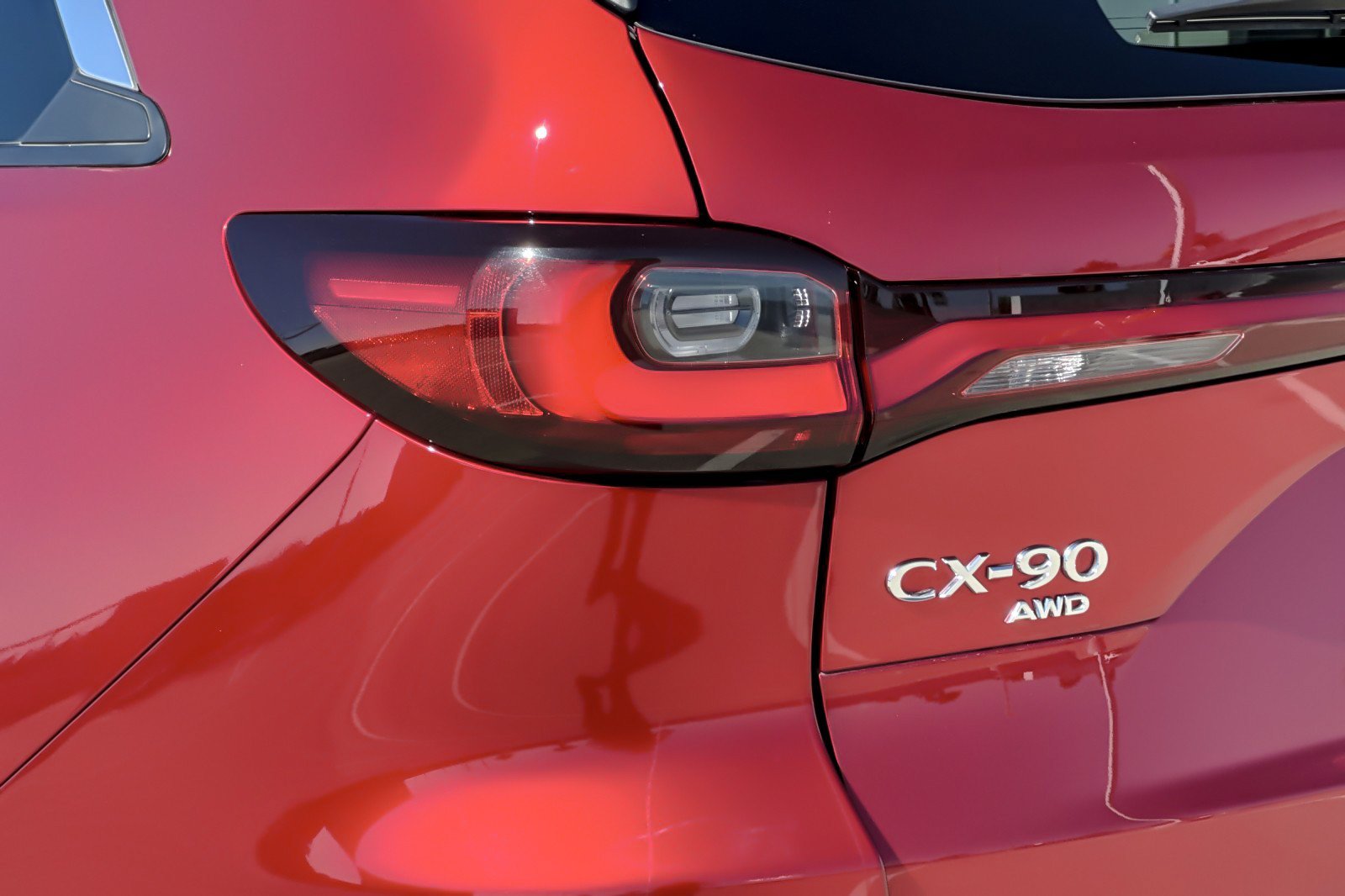 Used 2024 MAZDA CX-90 Plug-In Hybrid w/ Premium Pkg AWD/4WD image 27
